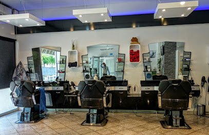 Modespejlet Barbershop – Få førsteklasses klipning!
