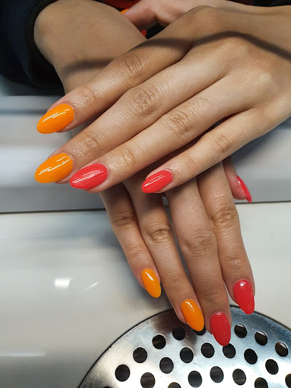 Royal Nails CPH | Negle salon Rudersdal