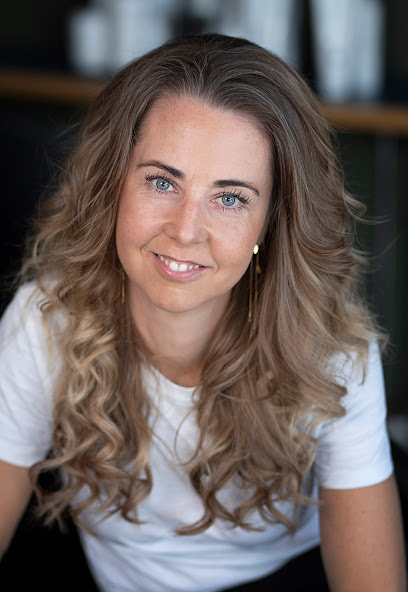 Sanne Brandi – Frisør i Hjallerup