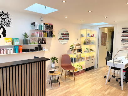 Hos Tina | Skønhedssalon Greve Strand