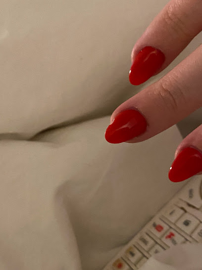 Diamond Nails | Negle salon Hørsholm
