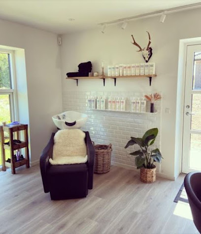 Frisør Simone Jensen | Frisørsalon Slagelse