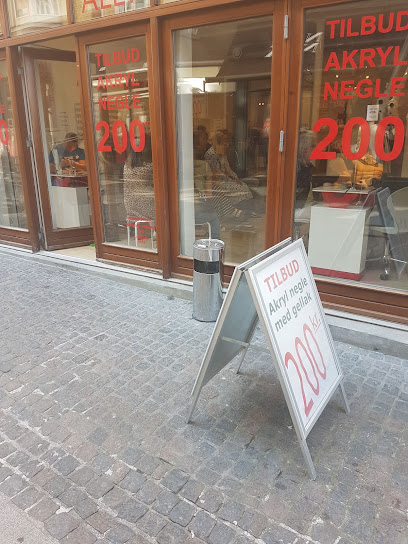 Ally Nails – Neglesalon i Aalborg Centrum
