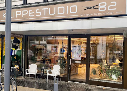 Klippestudio 82 – Få dit drømmelook her!