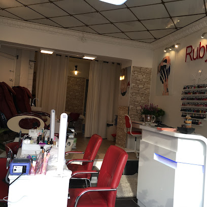 Ruby Nails – Neglesalon i København