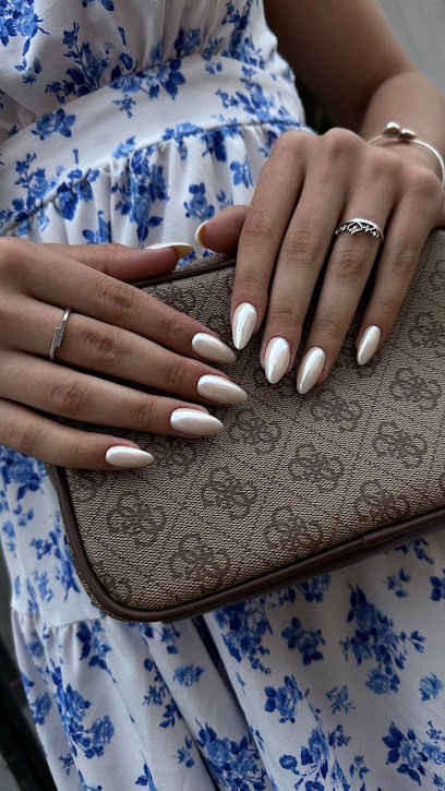 Sunshine Nails & Beauty – Skønhed i Frederiksberg