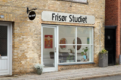 Frisør Studiet – Oplev skønhed i Roskilde!
