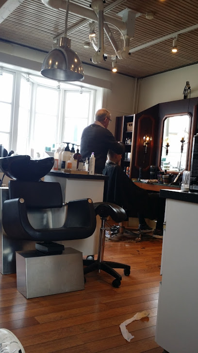 Frisør Jørgen – Få et fantastisk look!