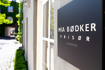 Frisør Mia Bødker – Professionel behandling i Aarhus!