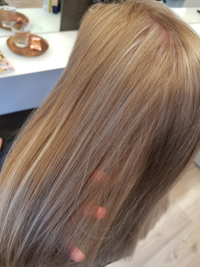 Hair Vision & Makeup by Lohff – Skønhed i Viborg!