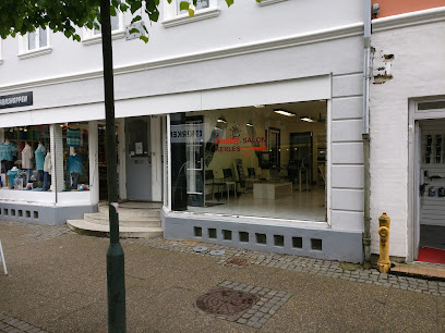 Salon Kerles – Frisørbehandling i Herning