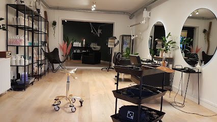 By Dicle Topcu | Frisørsalon Skanderborg