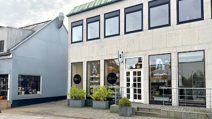 ZENZ Organic Hairdressing – Bæredygtig skønhed i Frederikshavn!