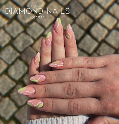 Diamond Nails Studio – Få flotte negle i Roskilde!
