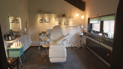 Nail & Beauty – Oplev skønhed i Låsby!