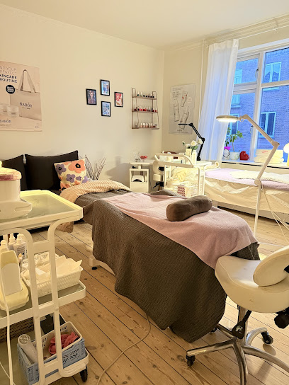 Unique Beauty & Wellness – Skønhed i Odense