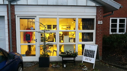 Hårfeen by Henriette Fedder Christensen | Frisørsalon Herning