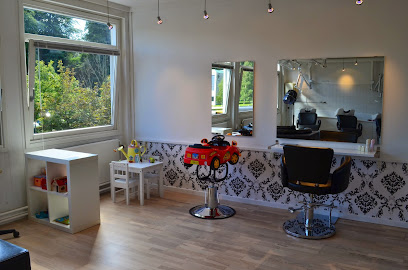 Frisør Luxs | Frisørsalon Rudersdal