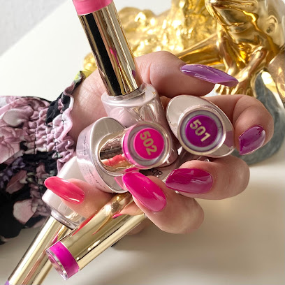 NailMi Copenhagen – Få smukke negle i Hvidovre!