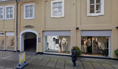 Hair Atelier – Professionel frisør i Køge!
